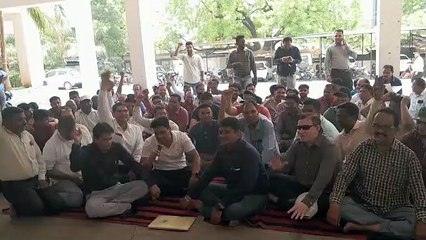 मंत्रालयिक कर्मचारियों का धरना प्रदर्शन