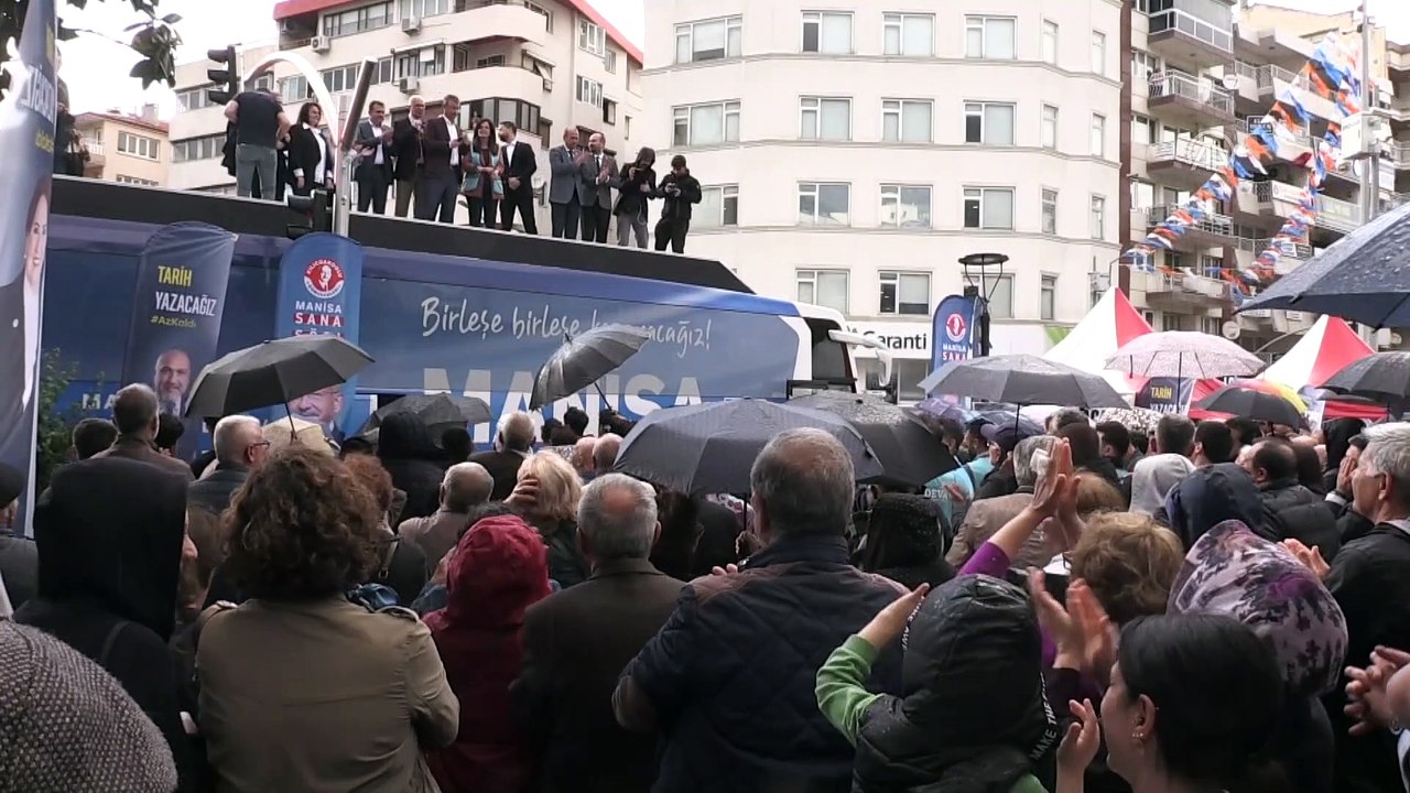 CHP'li Özgür Özel Manisalı Gençlere Seçimi 'Büte' Bırakmayın Kardeşlerim. 'Bütte' Ne Olur Belli Olmaz Dedi