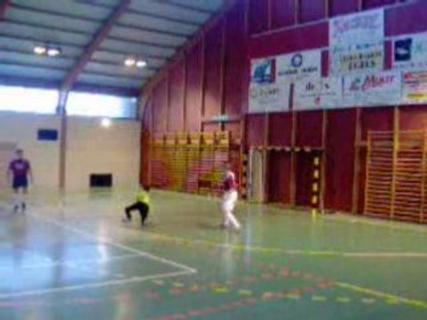 juju aux tornoir de foot salles de senior