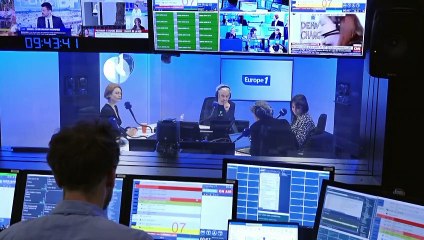 Aux Etats-Unis, Fox News a viré, très brutalement, son présentateur vedette Tucker Carlson