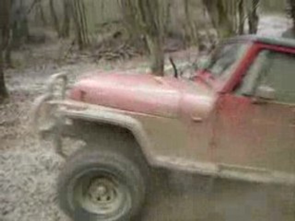 Sortie 4X4 Chateau Pargade Soulignac 25 Novembre  2007 032