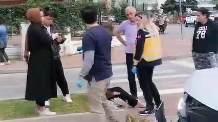 Antalya’da ticari taksi ile otomobil çarpıştı: 2 yaralı