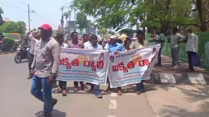 వరంగల్: పంచాయతీ కార్యదర్శులను వెంటనే పర్మినెంట్ చేయాలి