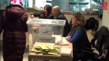 Yurt dışı seçmenler için gümrük kapılarında oy kullanma işlemi başladı