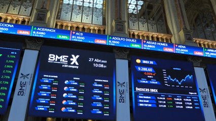 El Ibex 35, a la baja pendiente de los resultados y la banca