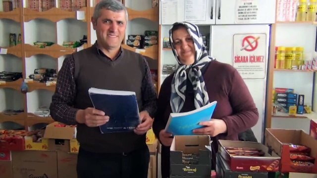 Hayırsever vatandaş bakkalın veresiye defterindeki borcu kapattı