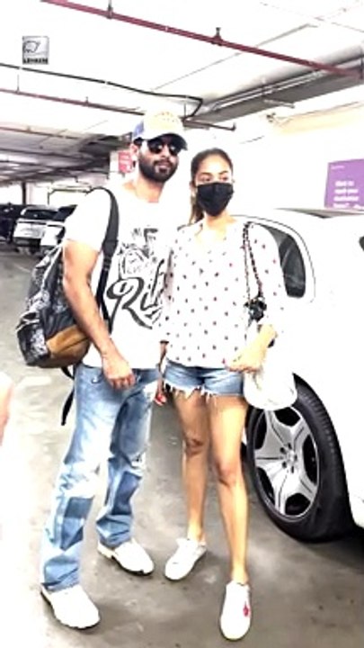 Shahid Kapoor and Mira Rajput Arrived At The Airport