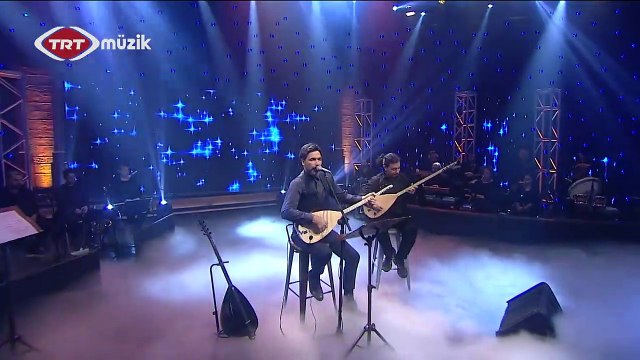 Uğur Işılak - Gelsen de Bir Gelmesen de