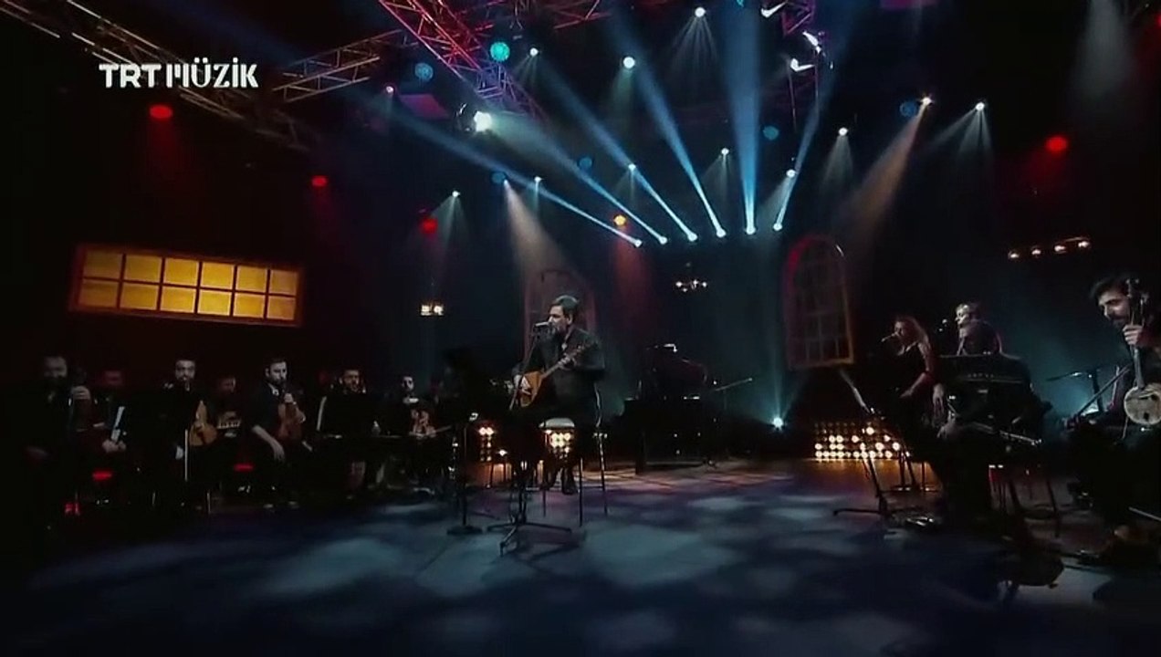 Uğur Işılak - Belli Değil