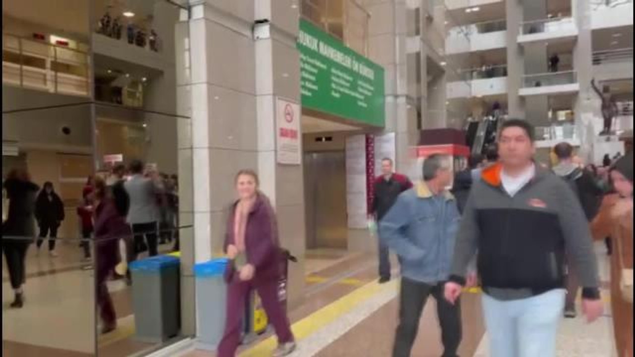 Adalet Nöbeti'nin 123'üncüsü Gezi Davası Tutukl...