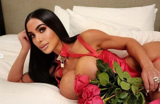 キム・カーダシアンのそっくりさんが整形手術後の心臓発作で死去、34歳