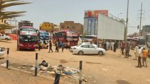 استمرار عمليات النزوح من #الخرطوم هربا من المواجهات بين الجيش والدعم السريع #السودان #العربية