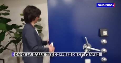 Dans la salle des coffres de "Citysafes" :