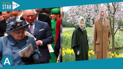 Charles III : un bouleversant cliché d'enfance du roi avec Elizabeth II dévoilé par la famille royal