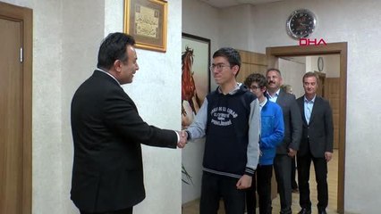 MEHMET ARDA, MSÜ SINAVINDA TÜRKİYE BİRİNCİSİ OLDU