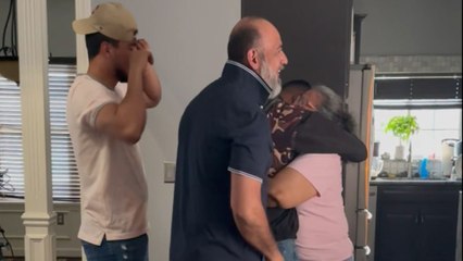 Brothers wholesomely reunite after 10 long years of separation