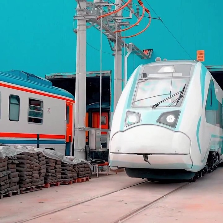 Milli Elektrikli Trenimiz Türkiye’nin hizmetinde