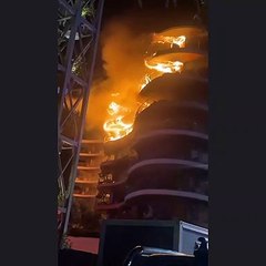 İzmir Folkart'ta korkutan yangın... Patlama sesleri geldi