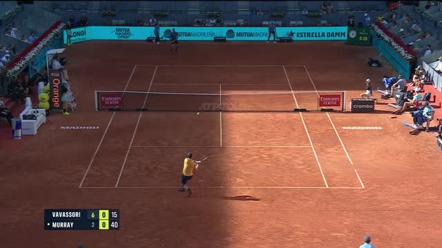 Qualifier Vavassori stuns Murray with first round victory