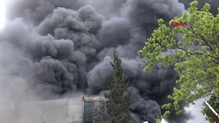 İSTANBUL-AKİT MEDYA GRUBU'NUN DA BULUNDUĞU BİNADA ÇIKAN YANGIN DEVAM EDİYOR