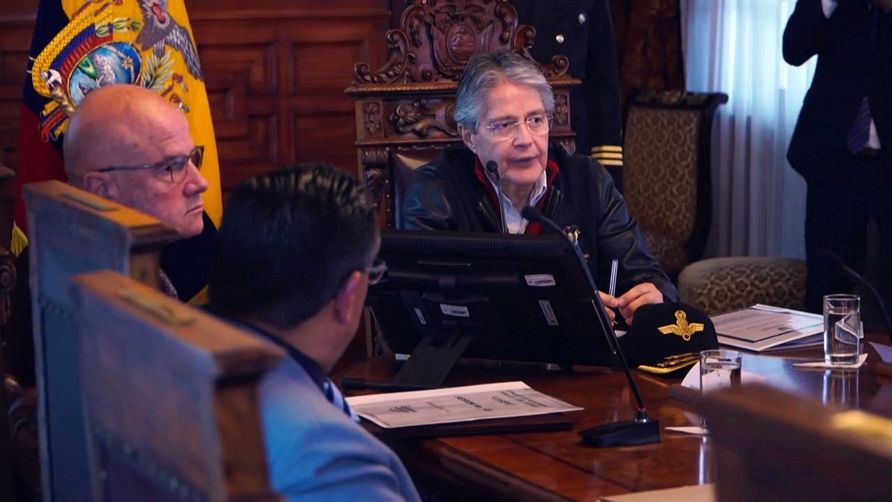 Ecuador declara terroristas a grupos criminales por amenazar al Estado