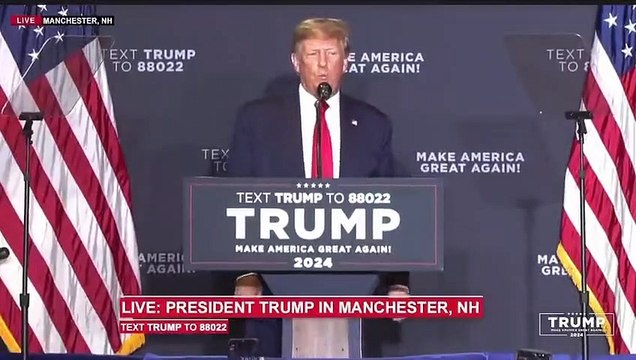 Trump yine yaptı yapacağını! Biden taklidi olay oldu