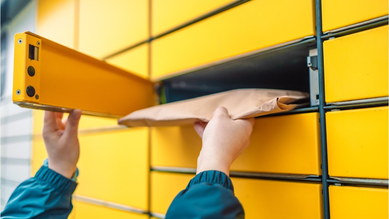 Livraison de colis : pourquoi Mondial Relay, Colissimo ou Amazon vont implanter encore plus de "lockers"