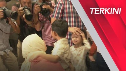 "Warga Malaysia dari Sudan tiba ke tanah air, disambut dengan linangan air mata kesyukuran"