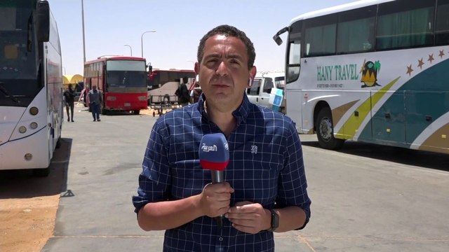 العربية ترصد عمليات الإجلاء على الحدود المصرية السودانية