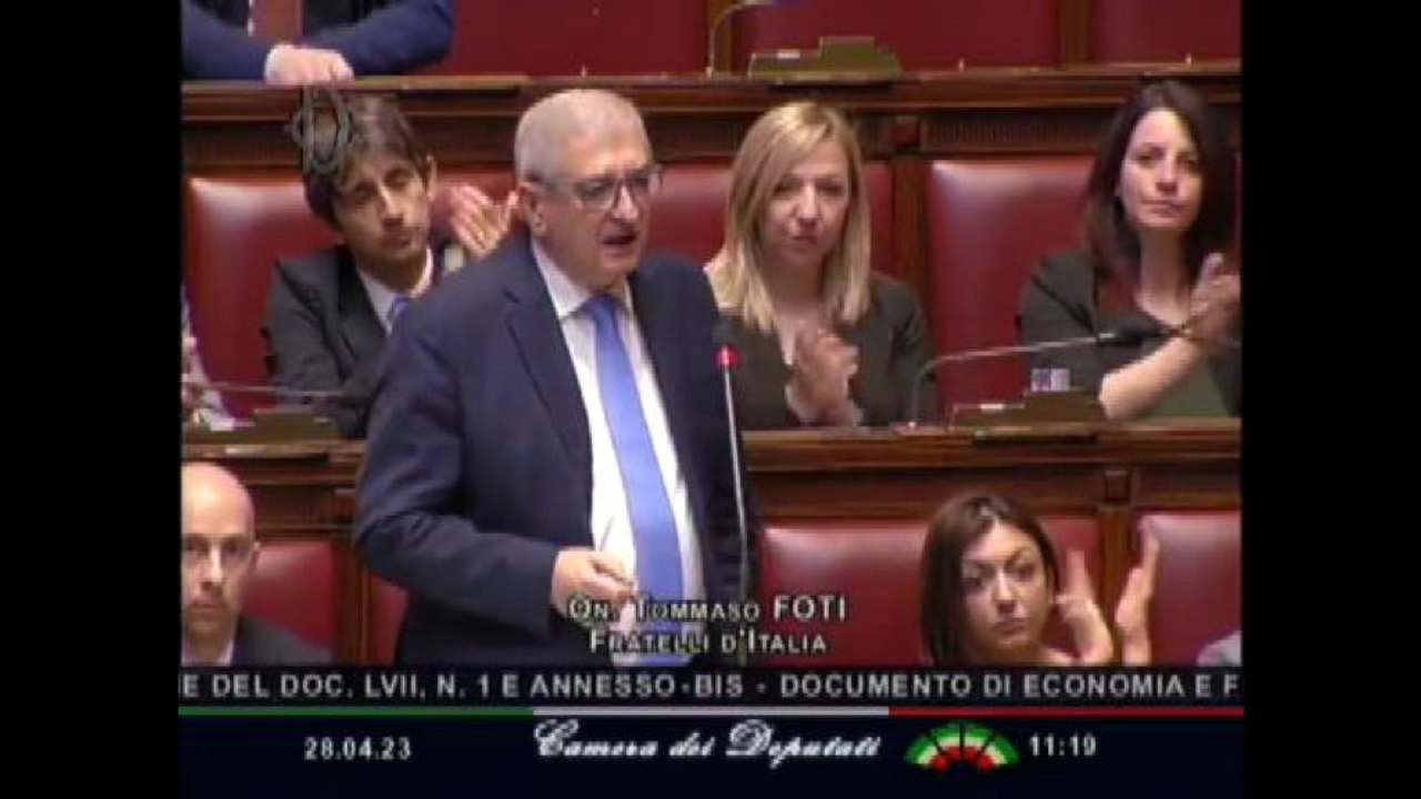 Foti (Fdi) chiede scusa a italiani e Meloni per "scivolone" Def