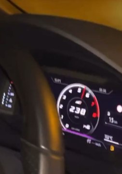 Identificado un conductor que circulaba a 237 km/h: la Guardia Civil lo ha identificado porque se grabó para subirlo a las redes
