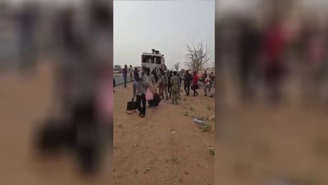 صور لعمليات النزوح من غرب #دارفور جراء القتال #السودان #العربية
