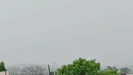 धार: मौसम का यू टर्न आसमान पर छाए घने बादल आंधी के साथ हल्की बारिश