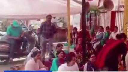 गुना: संविदा स्वास्थ्य कर्मचारियों की चेतावनी- मांगें नहीं मानीं तो 4 को होगा मप्र में जंगी प्रदर्शन