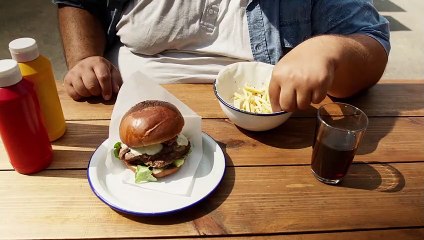 ¿Qué es comer triste y cómo nos afecta?