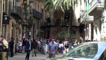 Los Obama y Spielberg, aclamados en Barcelona como auténticas celebrities