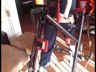 Exercitii Cross-Trainer cu bare mobile pentru brate