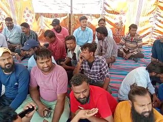 Watch Video: सफाईकर्मी हड़ताल पर, शहर कचरे से अटा