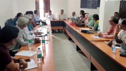 पूर्णिया: जाति आधारित जनगणना कार्य को लेकर नगर परिषद कार्यालय में हुई बैठक