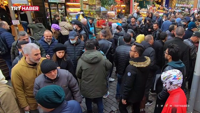 Evlenen kadın kendi soyadını tek başına kullanabilecek