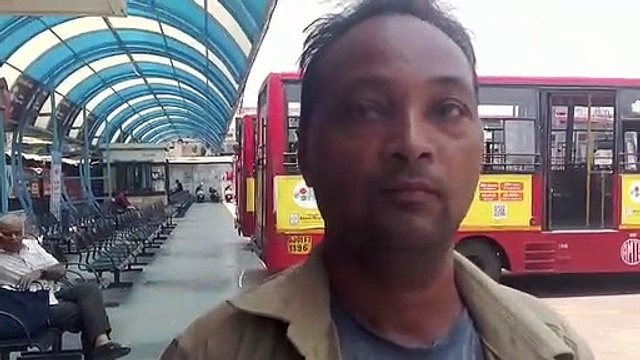 Video: शराब पीकर बस चलाने पहुंचा ड्राइवर, वीडियो वायरल होने पर एफआईआर