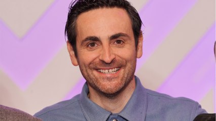 Voici - Mask Singer : quelle star internationale se cache sous le costume du Soleil ? Un nouvel indice de taille révélé