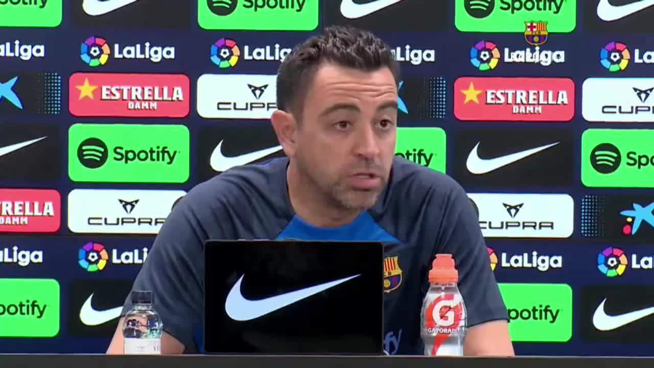 Xavi analiza la temporada del Barcelona.mp4