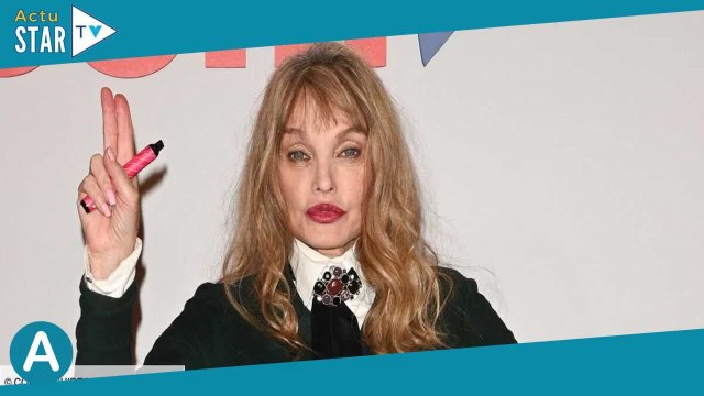 Arielle Dombasle jeune chanteuse : la reconnaîtrez-vous ?