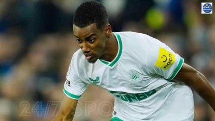 Newcastle's Alexander Isak runs from halfway line in filthy assist against Everton