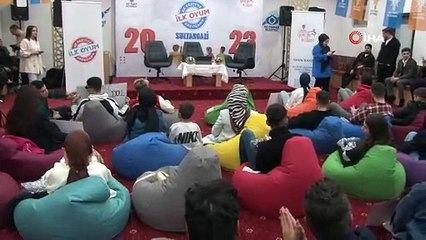 Bakan Soylu, Sultangazi’de gençlerle bir araya geldi