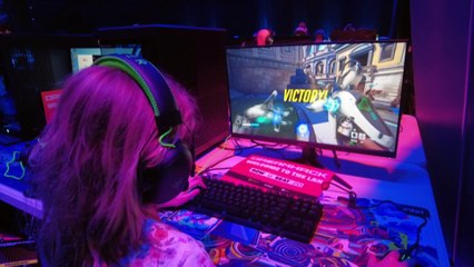 Thousands descend on Melbourne for a weekend of gaming