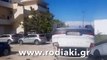 حدث هياج سائق سيارة الأجرة في جزيرة رودس رداً على قيام سائقي أوبر بفرض رسوم أقل من الأجرة المسموح بها للرحلات إلى المطار