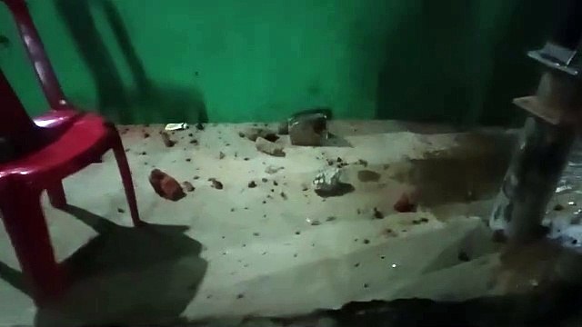 घर में घुसकर पथराव महिला से मारपीट