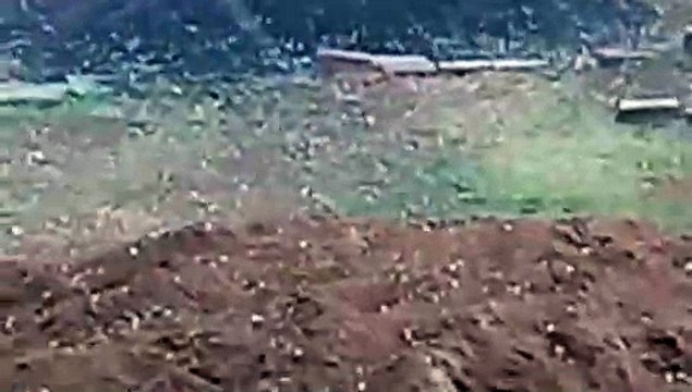 मौसम का बदला मिजाज, शहर में आंधी के साथ बूंदाबांदी, गांव में पड़े ओले